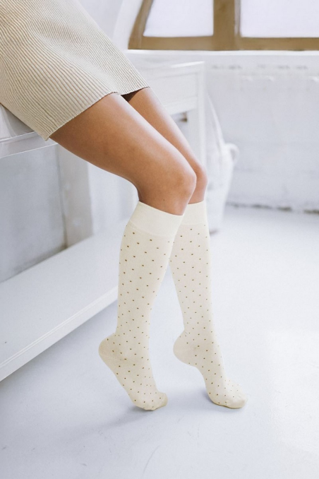 Podkolanówki Milena  w kropeczki  0248.005
